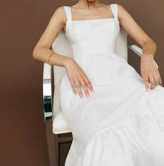 Reformation Bucatini Dress in White NEW - Picture 2 of 14